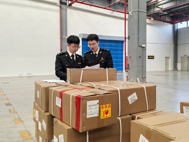 机场海关保障贵州抹茶快速走出国门